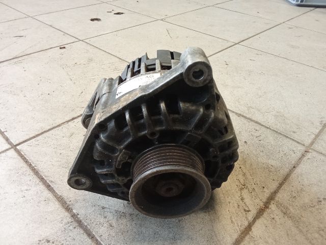 bontott VW PASSAT B5 Generátor