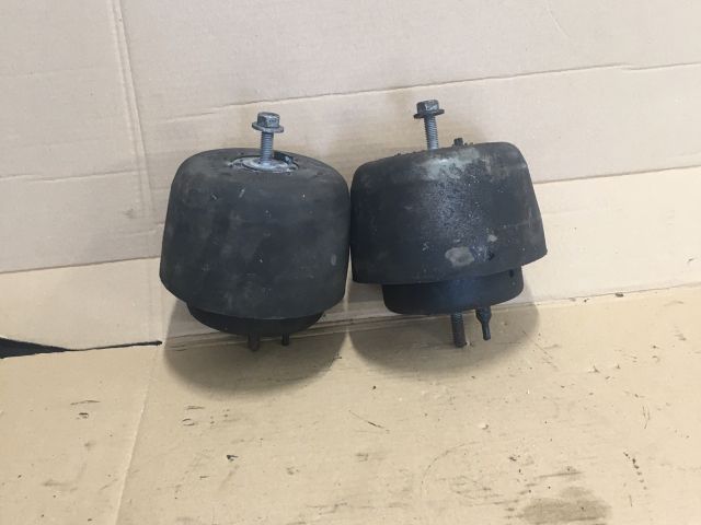 bontott VW PASSAT B5 Motor Tartó Bak (Pozíciófüggetlen)