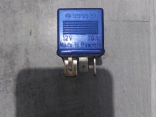 bontott VW PASSAT B5 Üzemanyag Szivattyú Relé