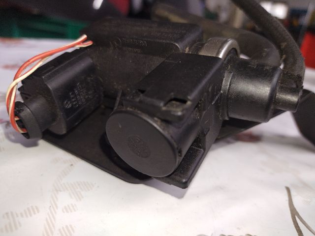 bontott VW PASSAT B5 Turbó Vákum Szelep