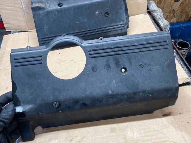 bontott VW PASSAT B5 Felső Motorburkolat