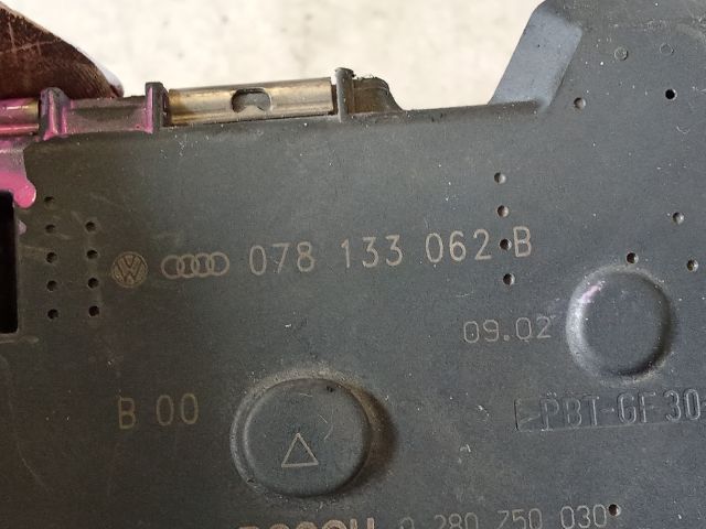 bontott VW PASSAT B5 Fojtószelep (Elektromos)