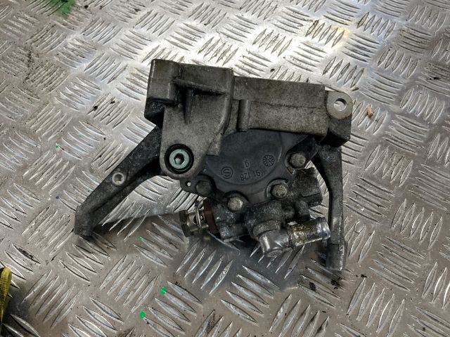 bontott VW PASSAT B5 Kormányszervó Motor (Hidraulikus)