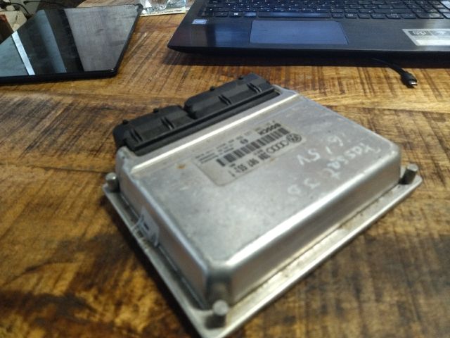 bontott VW PASSAT B5 Motorvezérlő