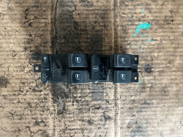 bontott VW PASSAT B5 Ablakemelő Kapcsoló Négyes / Kettes