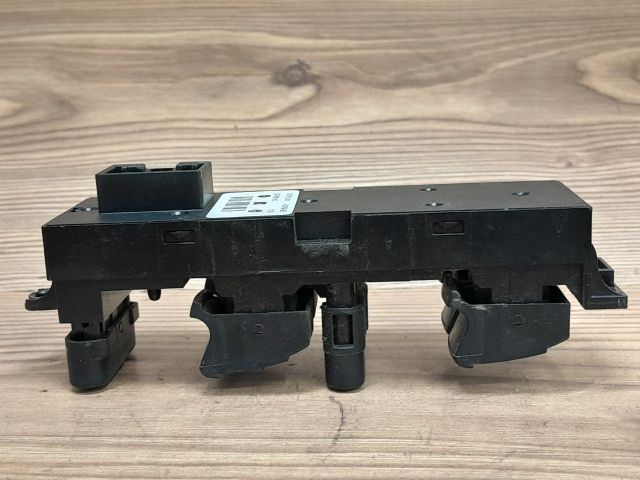 bontott VW PASSAT B5 Ablakemelő Kapcsoló Négyes / Kettes