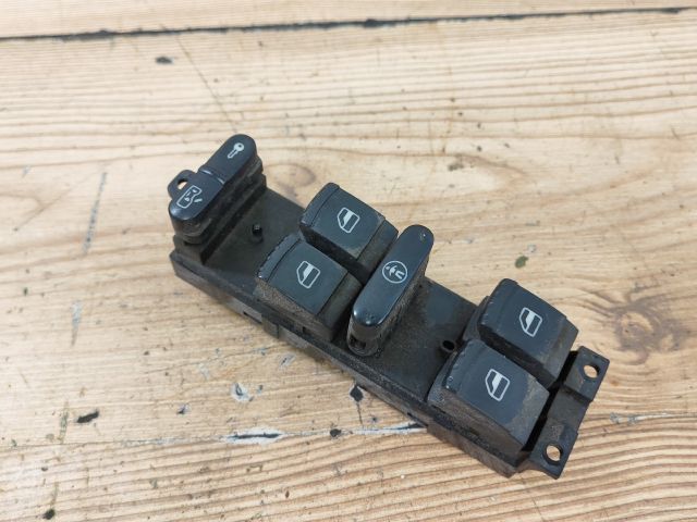 bontott VW PASSAT B5 Ablakemelő Kapcsoló Négyes / Kettes