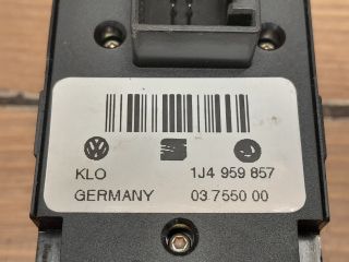 bontott VW PASSAT B5 Ablakemelő Kapcsoló Négyes / Kettes