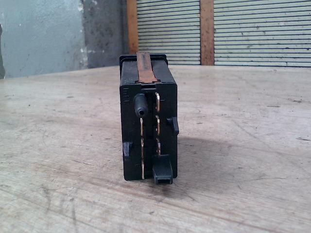 bontott VW PASSAT B5 Ablakfűtés Kapcsoló