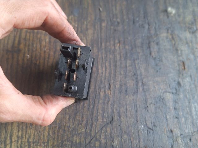 bontott VW PASSAT B5 Ablakfűtés Kapcsoló