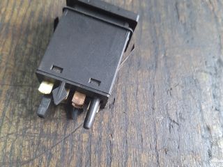 bontott VW PASSAT B5 Ablakfűtés Kapcsoló