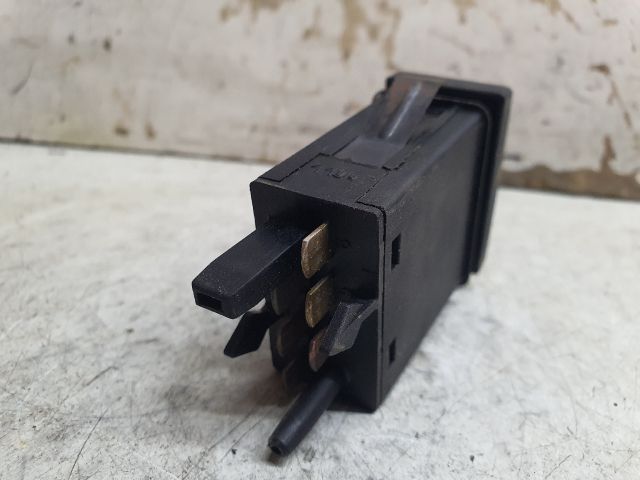 bontott VW PASSAT B5 Ablakfűtés Kapcsoló