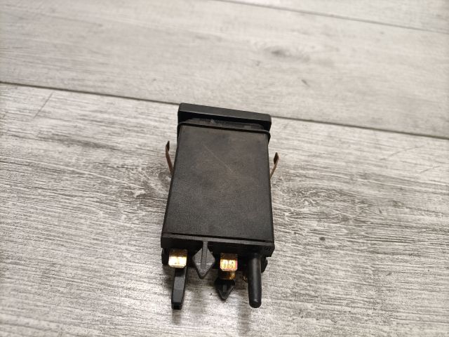 bontott VW PASSAT B5 Ablakfűtés Kapcsoló