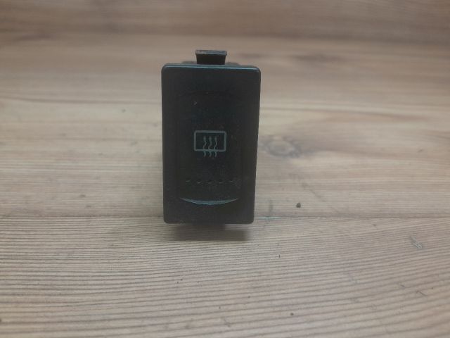 bontott VW PASSAT B5 Ablakfűtés Kapcsoló