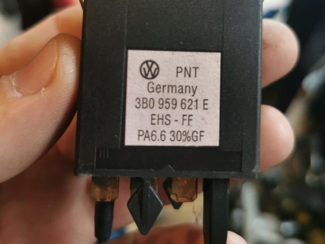 bontott VW PASSAT B5 Ablakfűtés Kapcsoló