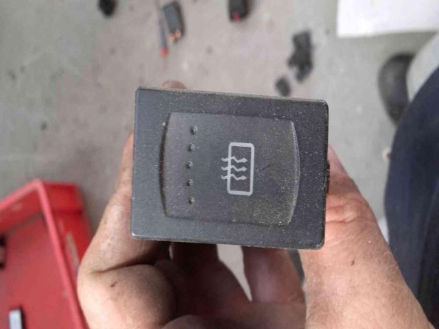 bontott VW PASSAT B5 Ablakfűtés Kapcsoló