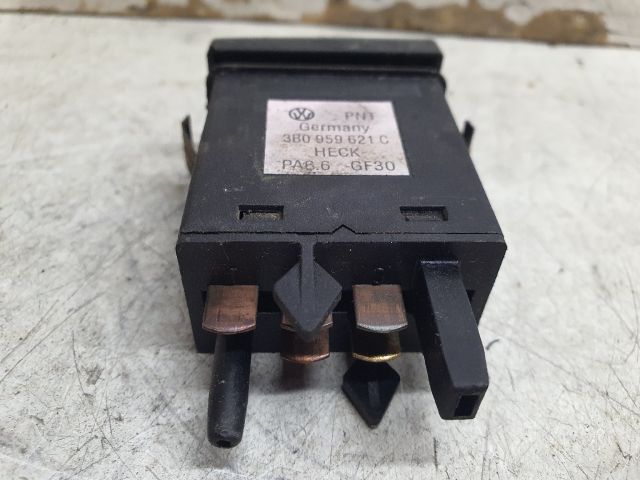 bontott VW PASSAT B5 Ablakfűtés Kapcsoló