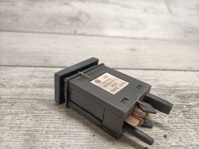 bontott VW PASSAT B5 Ablakfűtés Kapcsoló