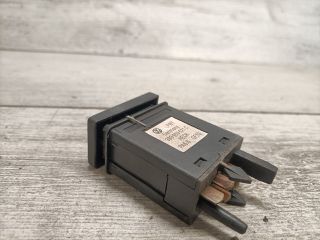bontott VW PASSAT B5 Ablakfűtés Kapcsoló