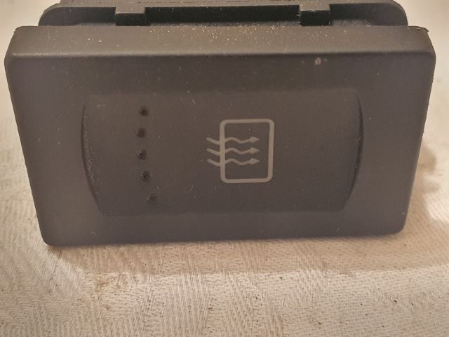 bontott VW PASSAT B5 Ablakfűtés Kapcsoló