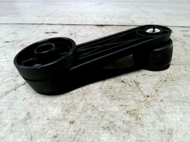 bontott VW PASSAT B5 Ablaktekerő Kar (Pozíciófüggetlen)