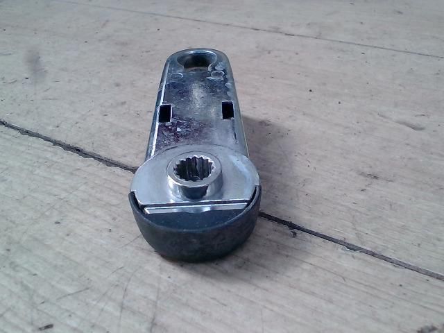 bontott VW PASSAT B5 Ablaktekerő Kar (Pozíciófüggetlen)