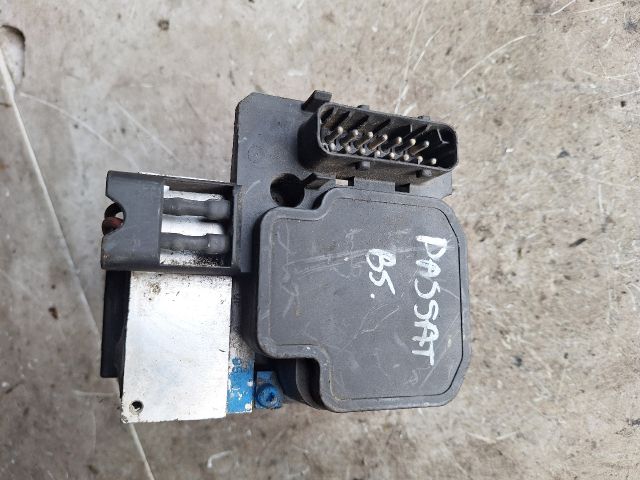 bontott VW PASSAT B5 ABS / ABR / ESP Pumpa