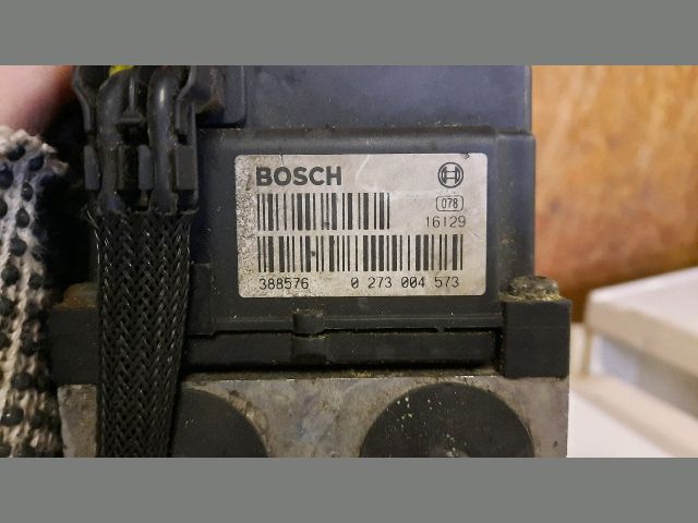 bontott VW PASSAT B5 ABS Kocka