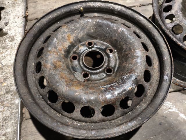 bontott VW PASSAT B5 Acélfelni Szett