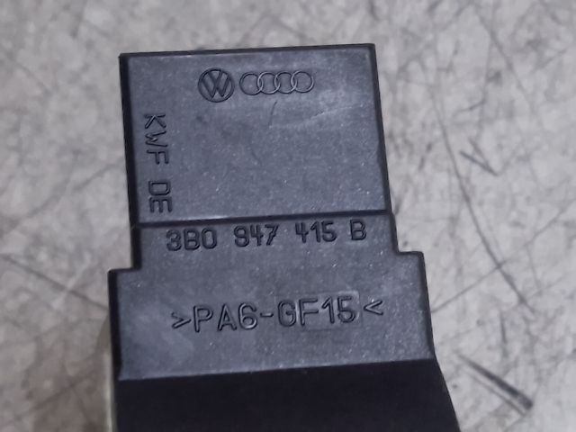 bontott VW PASSAT B5 Ajtó Világítás