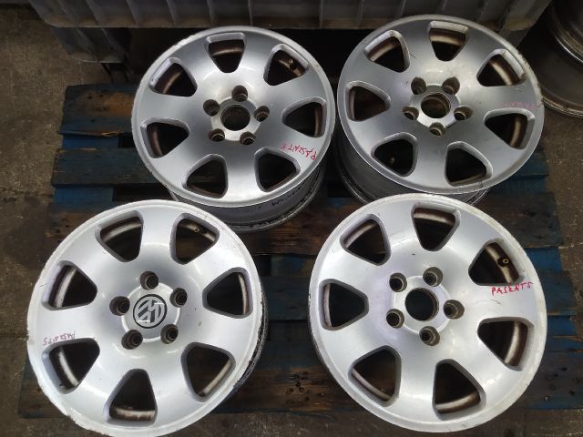 bontott VW PASSAT B5 Alufelni Szett