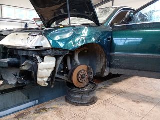 bontott VW PASSAT B5 Bal B Oszlop Burkolat