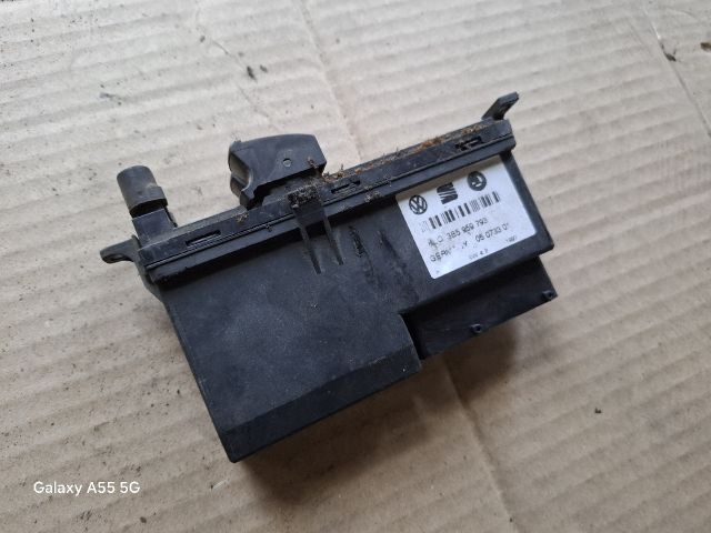 bontott VW PASSAT B5 Bal első Ablakemelő Kapcsoló
