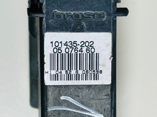 bontott VW PASSAT B5 Bal első Ablakemelő Motor