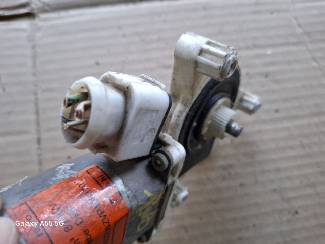 bontott VW PASSAT B5 Bal első Ablakemelő Motor