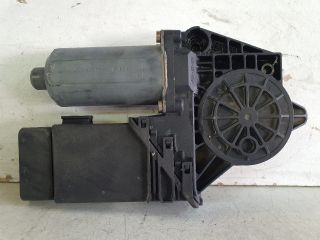 bontott VW PASSAT B5 Bal első Ablakemelő Motor