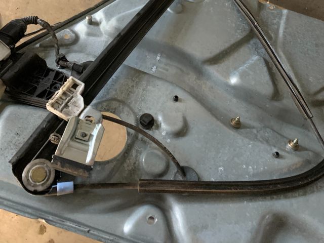 bontott VW PASSAT B5 Bal első Ablakemelő Szerkezet (Elektromos)