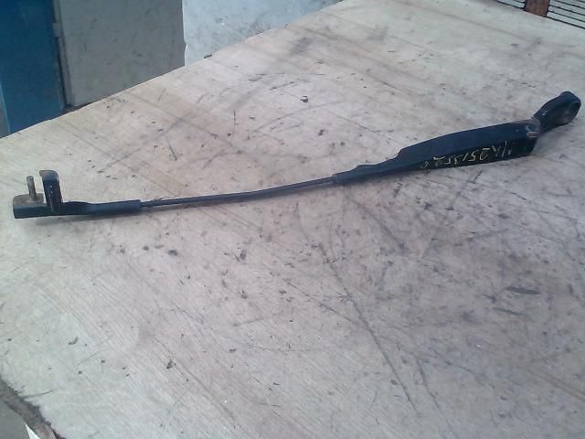 bontott VW PASSAT B5 Bal első Ablaktörlő Kar