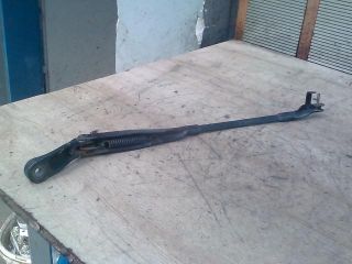 bontott VW PASSAT B5 Bal első Ablaktörlő Kar