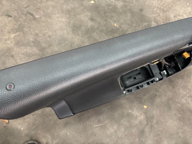 bontott VW PASSAT B5 Bal első Ajtó Kárpit