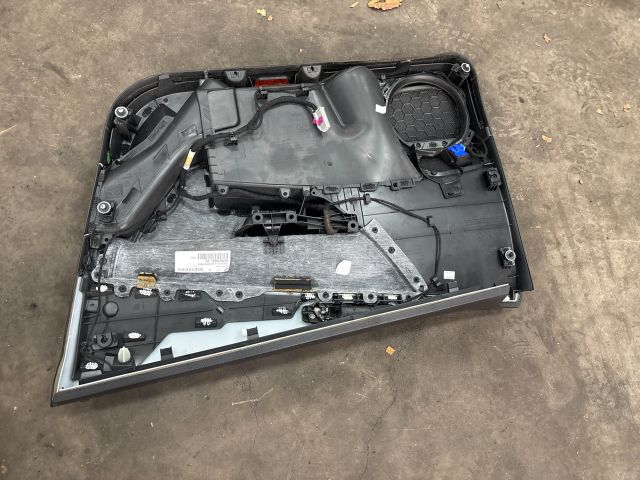 bontott VW PASSAT B5 Bal első Ajtó Kárpit