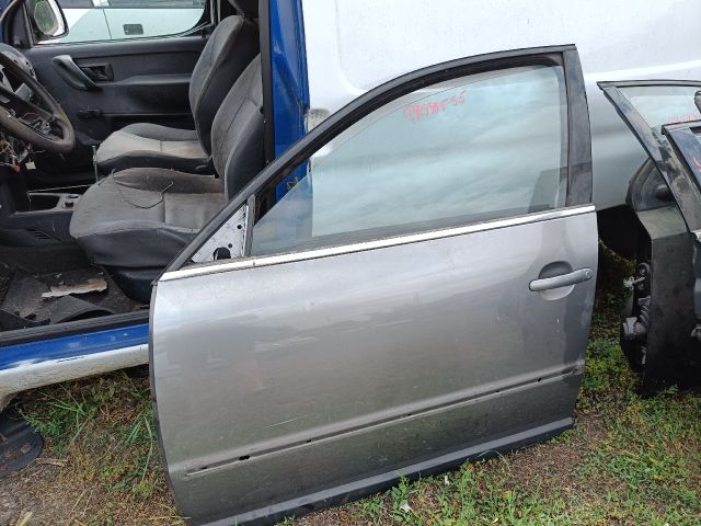 bontott VW PASSAT B5 Bal első Ajtó (Részeivel)