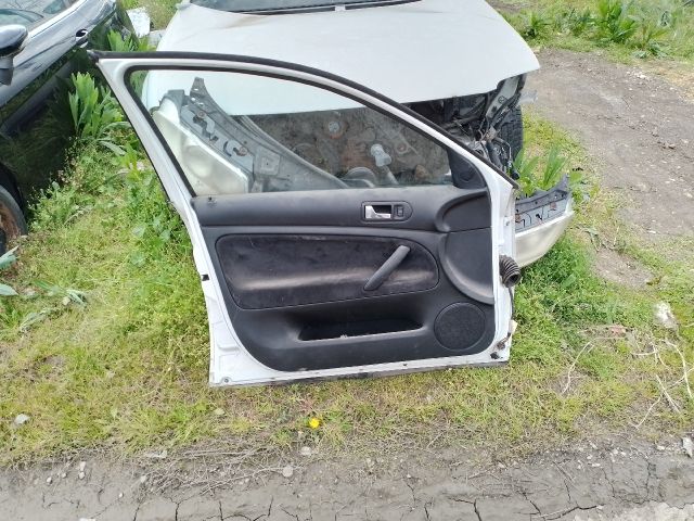 bontott VW PASSAT B5 Bal első Ajtó (Részeivel)