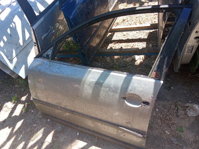bontott VW PASSAT B5 Bal első Ajtó (Üres lemez)