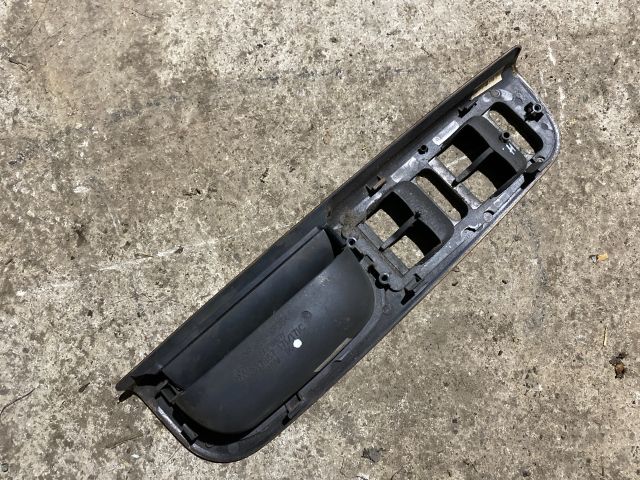 bontott VW PASSAT B5 Bal első Ajtóbehúzó