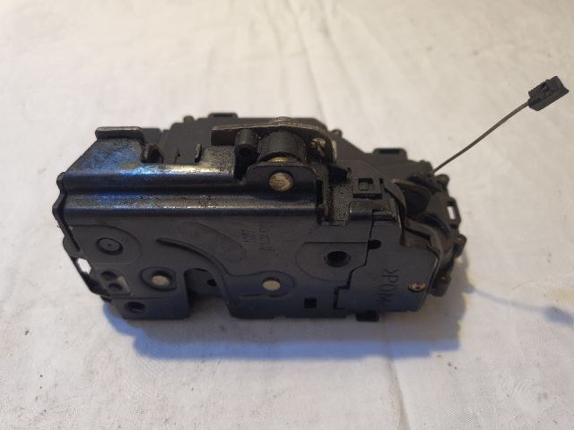 bontott VW PASSAT B5 Bal első Ajtózár