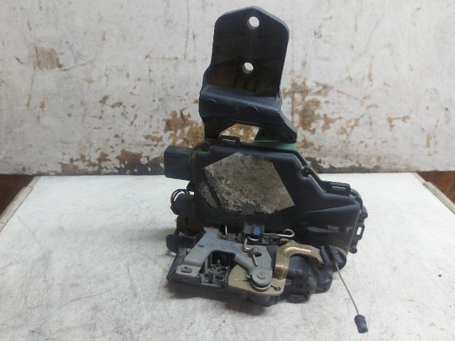 bontott VW PASSAT B5 Bal első Ajtózár