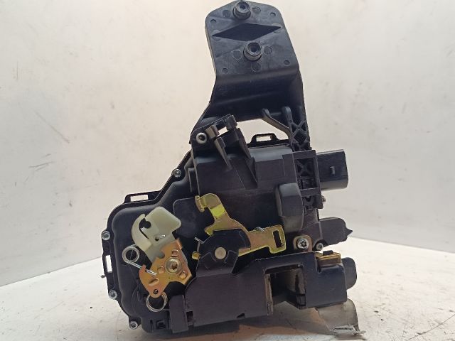 bontott VW PASSAT B5 Bal első Ajtózár