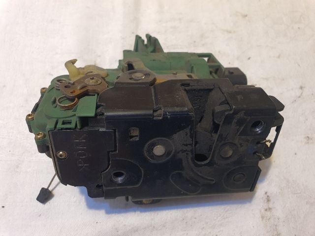 bontott VW PASSAT B5 Bal első Ajtózár