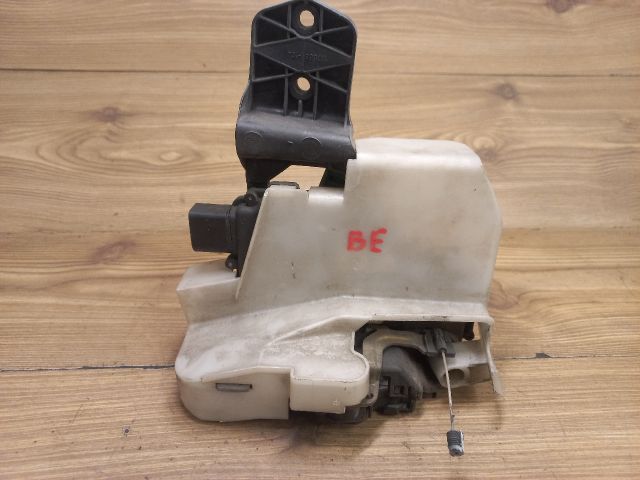 bontott VW PASSAT B5 Bal első Ajtózár